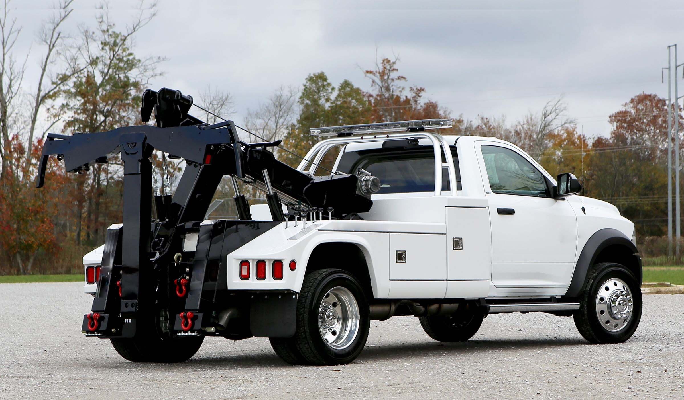 A Closer Look at the Benefits of Professional Wrecker Services