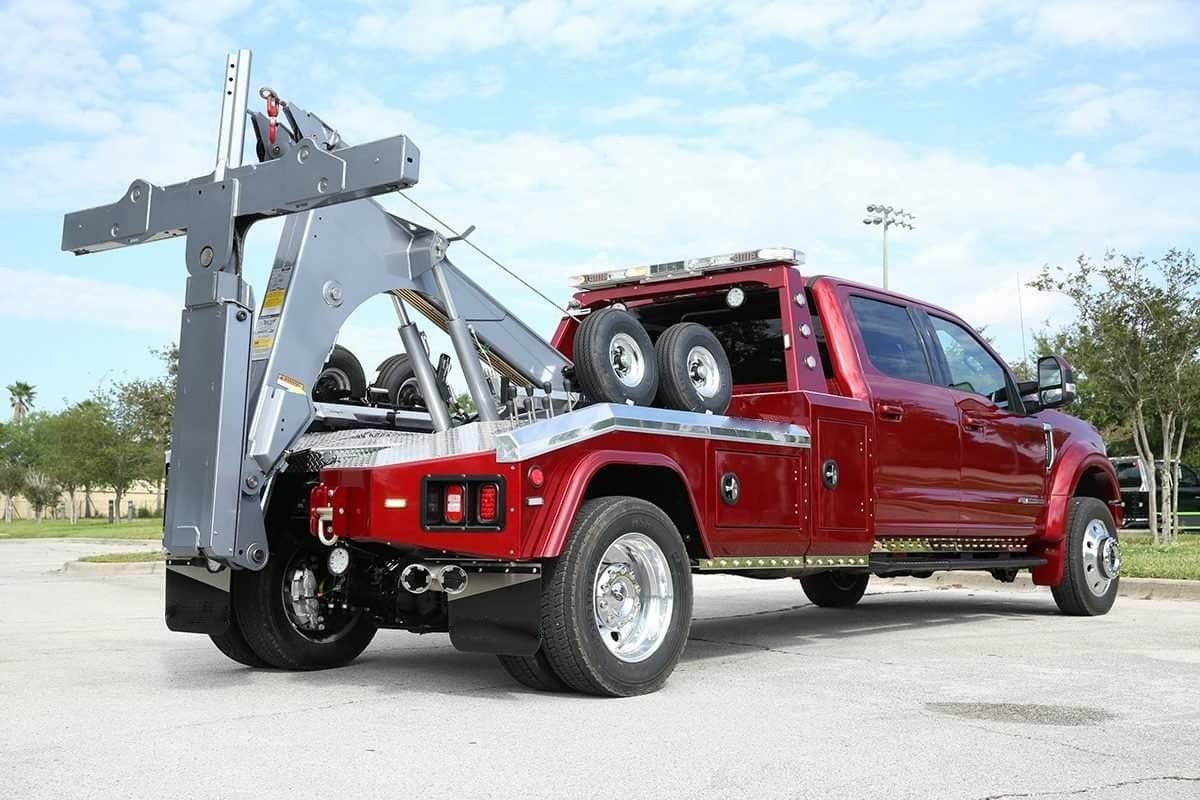 Common Myths About Wrecker Services Debunked