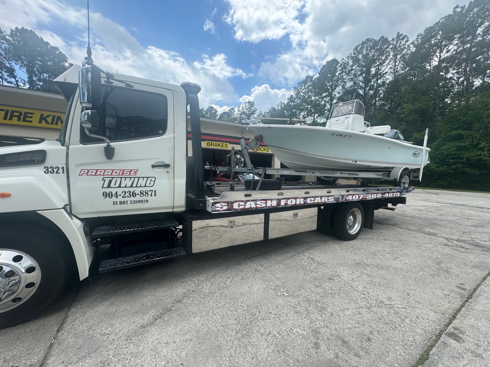 Boat Towing Service